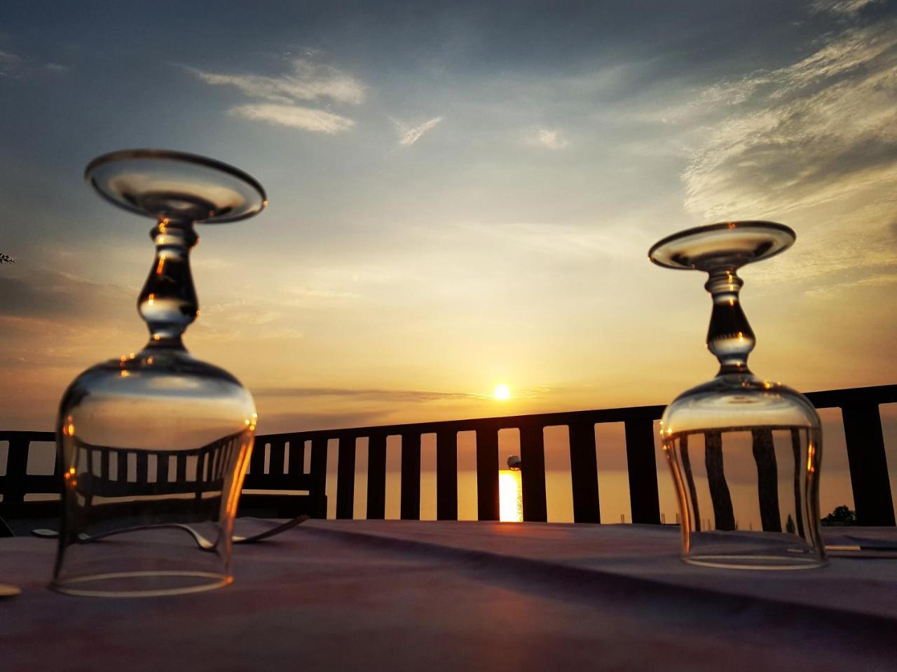 San Carlo - Terrazzo Sul Mare Con Ristorante E Pizzeria Acomodação com café da manhã Zambrone Exterior foto